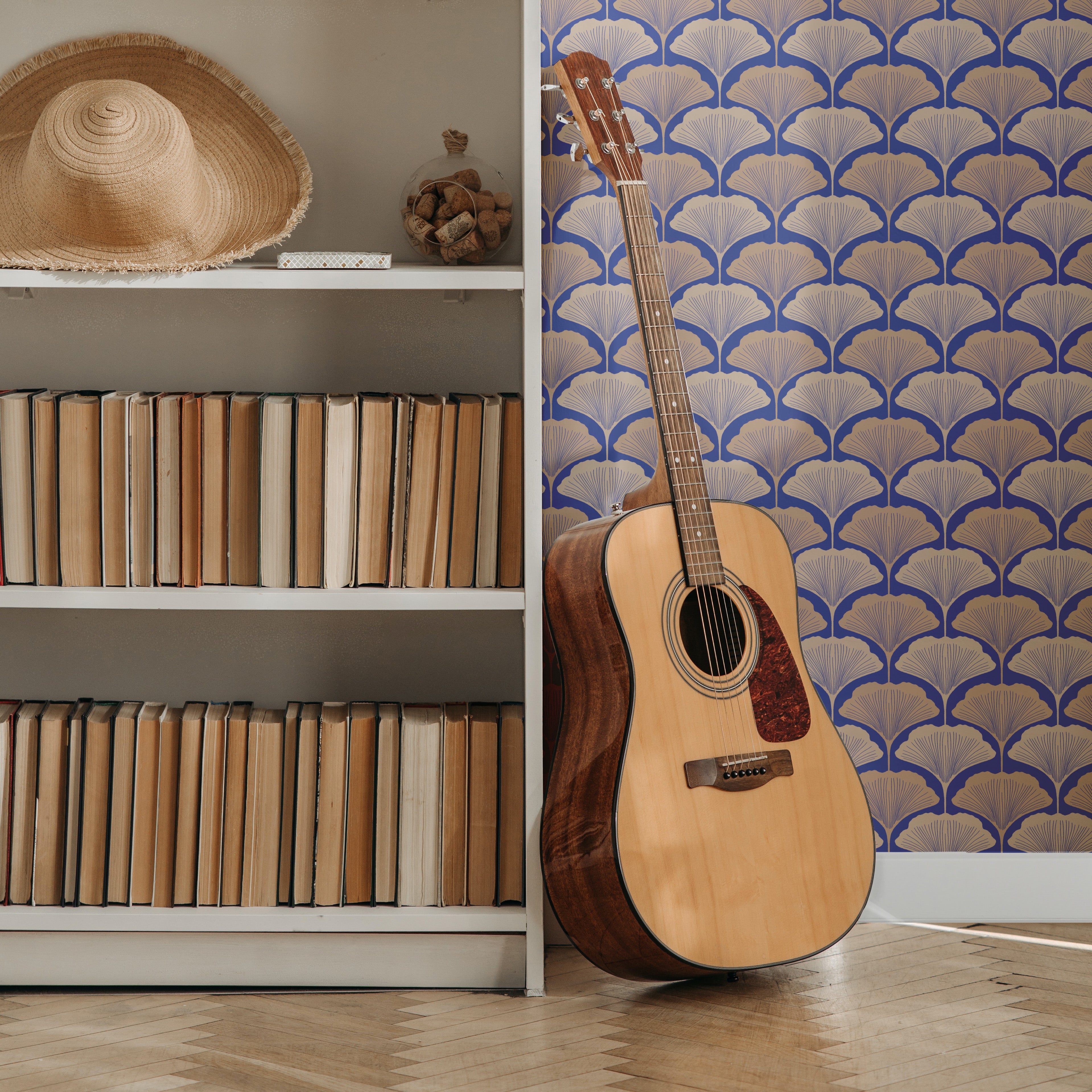 Ginkgo Scallop Gold peel and stick wallpaper pattern detail